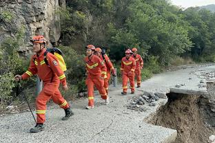 网友问小托马斯是否考虑去欧洲打球 本人：可能会 想尝试不同东西